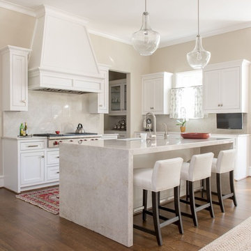 Beautiful Transitional New Construction