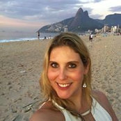 Sylvia De Oliveira's photo