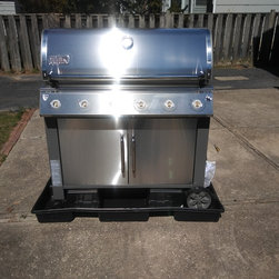 BBQ Grill Assembly - Outdoor Grills