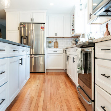 Cottage-Style Kitchen