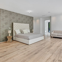 PINECREST HOUSE - Products