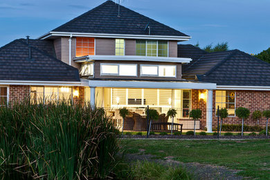 Inspiration for a contemporary exterior in Canberra - Queanbeyan.