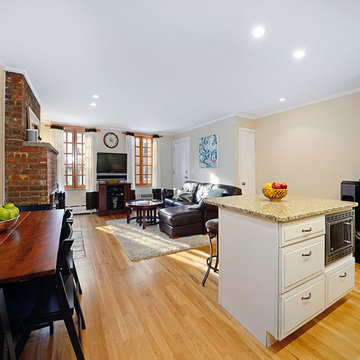 Beautifully Renovated Parlor Level Home