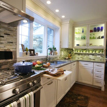 neat seat in kitchen