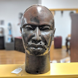 African Busts - Products
