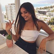 Sydney Rose's photo