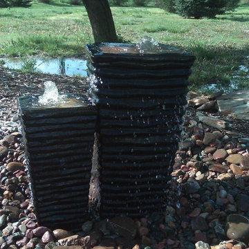 Fountainscapes: Bubbling Boulder, Spilling Urns, and Other Vignette Fountains