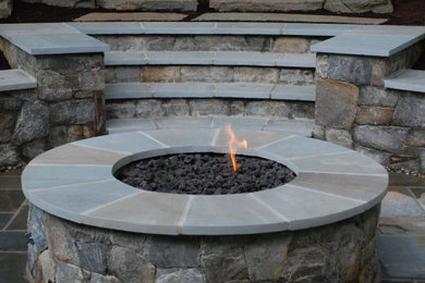 Fire-Pits, Fireplaces, Grills & Outdoor Kitchens