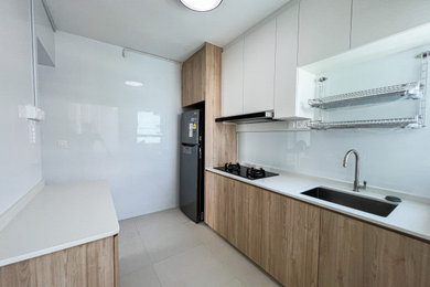 Example of a minimalist kitchen design in Singapore
