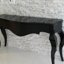 2767 MH Console - Console Tables