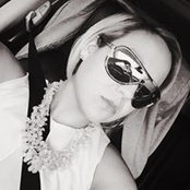 Regina Valenzuela's photo