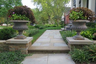 Example of a classic exterior home design in Columbus