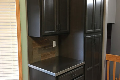 Inspiration for a contemporary kitchen remodel in Austin
