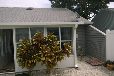 Inspiration for a timeless sunroom remodel in Tampa