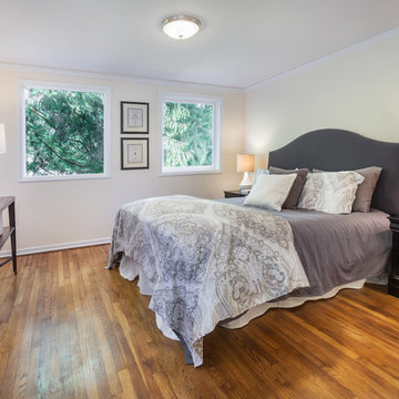 Lake Forest Park, Wa. Bungalow