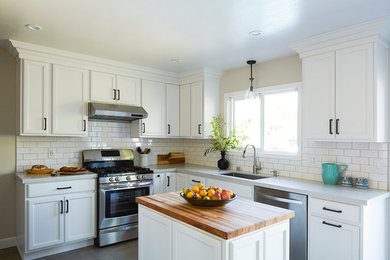 Example of a mid-sized mountain style kitchen design in San Francisco