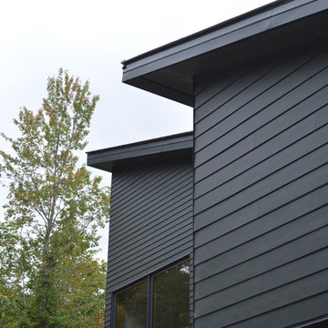 Four Season Cottage near Haliburton