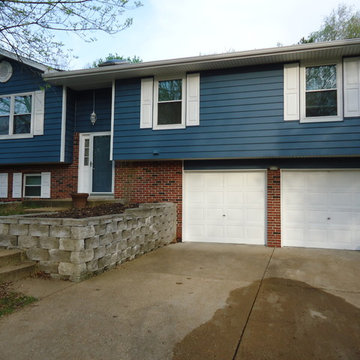 Architectural 7" wide insulated vinyl siding - Regatta Blue/White Trim