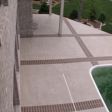 Great non-slip pool deck finishes