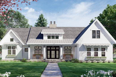 Example of a mid-sized country white one-story wood and clapboard exterior home design with a mixed material roof and a gray roof