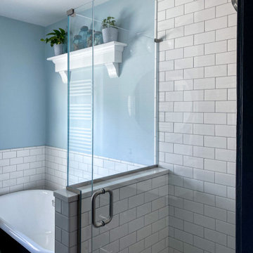 Cozy Classic Bathroom