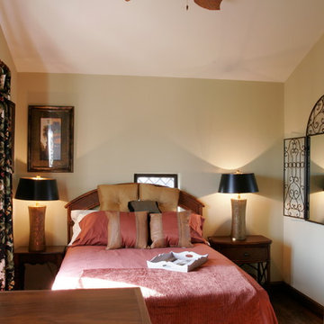 Rooms - Bedrooms - With Antiques Chinese Design Elements