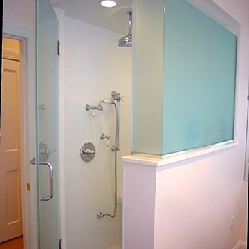 Classic White Bathroom/Laundry area/Dog Shower