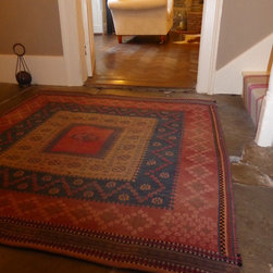 Change the ambiance of the rooms by using relevant rugs - Floor Rugs