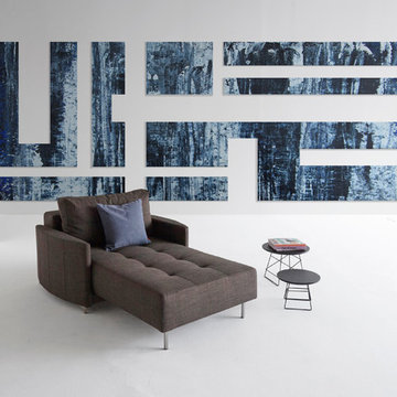 Innovation Crescent Chaise Lounger