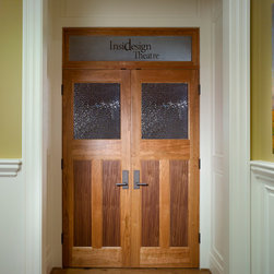 Insidesign Showroom - Front Doors