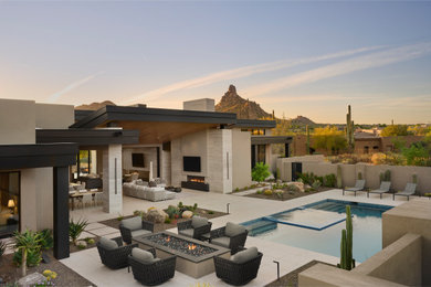 Trendy pool photo in Phoenix
