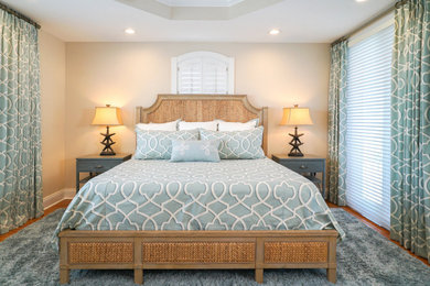 Example of a bedroom design in Tampa
