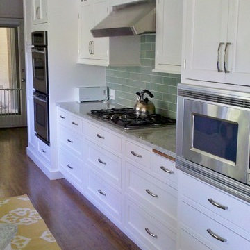 Leons - Kitchen