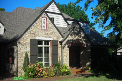 Elegant home design photo in Other