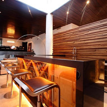 bar