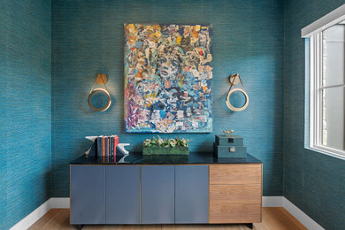 Minimalist home office photo in Austin
