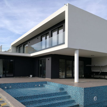HOLIDAY HOME WITH POOL