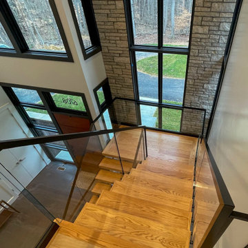 Project #98 | Modern Mono-beam Staircase with Glass Railing