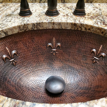 19" Oval Fleur De Lis Under Counter Hammered Copper Bathroom Sink (LO19FFLDB)