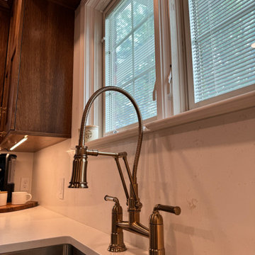 Showplace EVO Hickory Pierce in Truffle