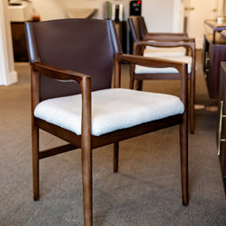 A Dynamic Office Environment That Sparks Inspiration - Office Chairs