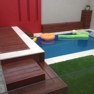 シドニーの中サイズのコンテンポラリースタイルのおしゃれなプールの写真