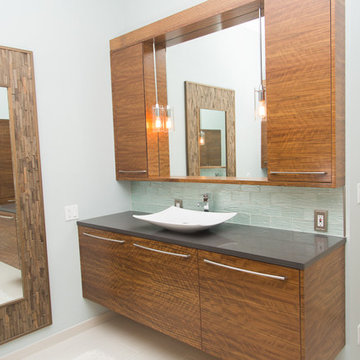 Clean and Modern Mozambique Bathroom