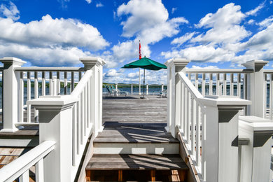 Example of a minimalist metal railing balcony design in Other
