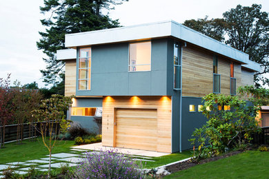Contemporary exterior home idea in Vancouver