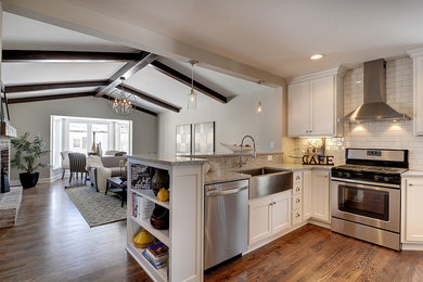 Transitional kitchen photo in Minneapolis
