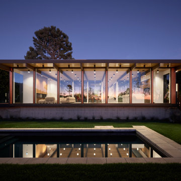 Malibu Glass Box House by Klopf Architecture
