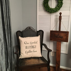 Wreath holders and pillows - Products