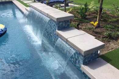 Pool - contemporary pool idea in Hawaii