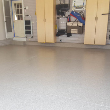 Epoxy Floor in 32nd Sized Flake